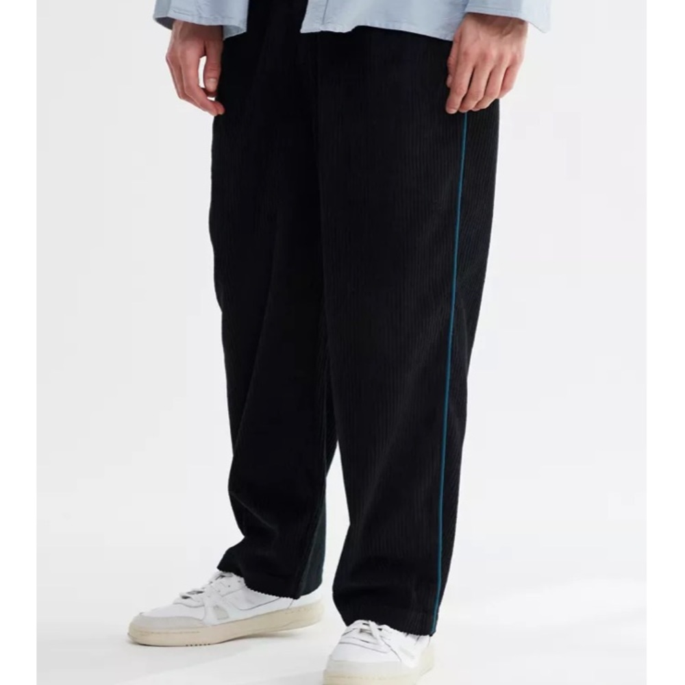 Urban Outfitters mens baggy corduroy pants sz S